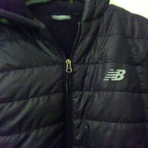 NWT never worn New Balance puffy coat with hood
